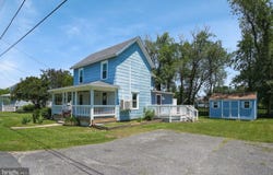 6033 LEWIS ST, CHINCOTEAGUE ISLAND, VA 23336