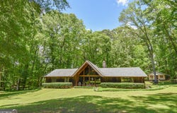 135 Zachariah, Molena, GA 30258