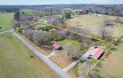 1611 NE Beaverdale Road, DALTON, GA 30721