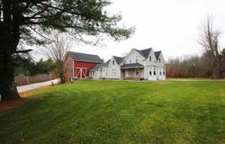 370 Stage Road, Nottingham, NH 03290