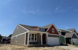 404 Snowdrop Drive, Yellow Springs Vlg, OH 45387