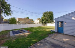 906 NORTHBRIAR Drive, YORK, PA 17404