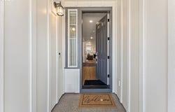 229 NE 17TH AVE, Canby, OR 97013