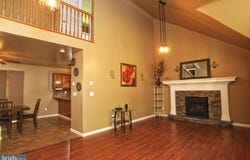 158 DAVIS CIRCLE, BUSHKILL, PA 18324
