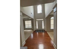 5669 Avonley Creek, Sugar Hill, GA 30518