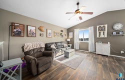 8000 W Eli Ct, Sioux Falls, SD 57106