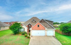 4901 Arbuckle Drive, Edmond, OK 73025