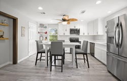 32027 Pats Ln, Springfield, LA 70462
