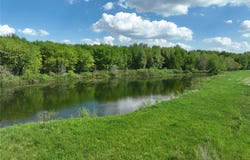 Arlington Street, IA 50605