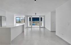 1246 Ave LUIS VIGOREAUX 1204, GUAYNABO, 00966