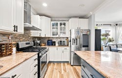 345 E Clay Ave, Roselle Park Boro, NJ 07204-2161