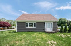 728 Stafford Road, Tiverton, RI 02878