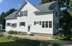 432 S Lincoln Street, Portland, MI 48875