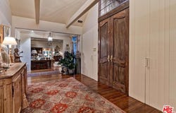 602 N Foothill Rd, Beverly Hills, CA 90210