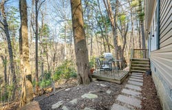 213 Edgewater Ln, Woodlawn, VA 24381