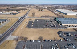 1305 S Riverside Road, St Joseph, MO 64507