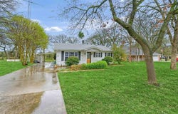 244 Cayuga Trail, Lake Kiowa, TX 76240