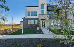 6397 N Birch Run Ln, Eagle, ID 83616