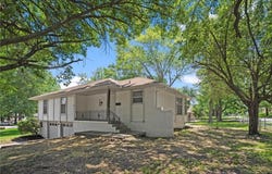 13300 Palmer Avenue, Grandview, MO 64030