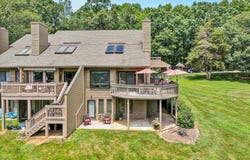206 Monoacan TRL, Huddleston, VA 24104