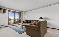 999 41st Avenue NE, Columbia Heights, MN 55421