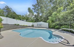 42 Mcgregory Rd, Sturbridge, MA 01566