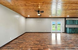 1291 Link, Seguin, TX 78155