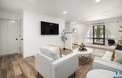 417 S Thompson Ave, Sioux Falls, SD 57103