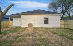 406 Broadway, Whitesboro, TX 76273