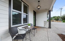 1615 N PINE St, Canby, OR 97013