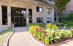 687 Bronx River Road, Yonkers, NY 10704