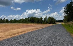 5220 Crawford Ln., Kiln, MS 39556