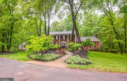11923 FALLEN HOLLY COURT, GREAT FALLS, VA 22066