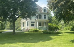 101 James St, Wales, WI 53183