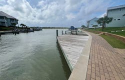 121 FOXTAIL LN, ROCKPORT, TX 78382
