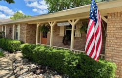 207 Candice Dr, Kerrville, TX 78028