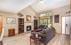 4426 Lakeshore Terrace, Eagan, MN 55122