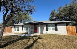 1001 E Hefferman Street, Beeville, TX 78102