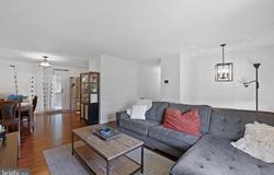 105 S SAINT PAUL STREET, HAMILTON, VA 20158