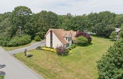 4 Running Tide Road, Cape Elizabeth, ME 04107