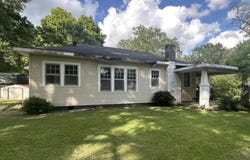 2305 Grenada Boulevard, Greenwood, MS 38930