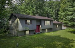 102 Chris Road, Shohola, PA 18458