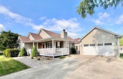 395 Westview Drive, Edwardsville, IL 62025