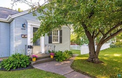 5824 Glenwood St, Duluth, MN 55804