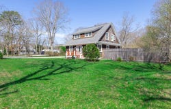 572 Montauk Highway, Westhampton Beach, NY 11978