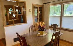 1733 N 118th St, Wauwatosa, WI 53226