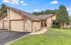 45 Oaks PL, Lago Vista, TX 78645