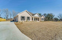 3074 Daybreak Ln, Pace, FL 32571