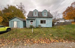 490 4th Street, Benton Harbor, MI 49022
