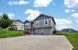 602 Wright Street, Pleasant Hill, MO 64080